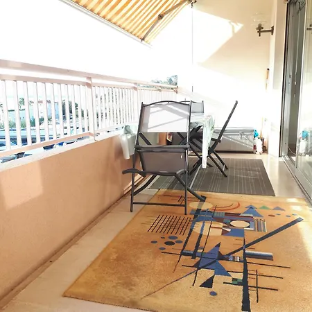 Apartment Golfe-juan Proche Plage, Centre Et Gare *