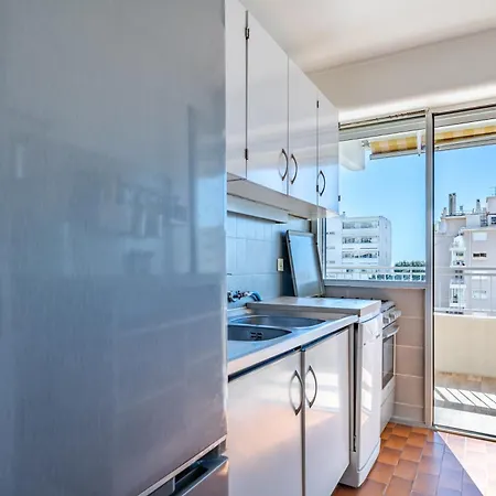 Apartment Golfe-juan Proche Plage, Centre Et Gare